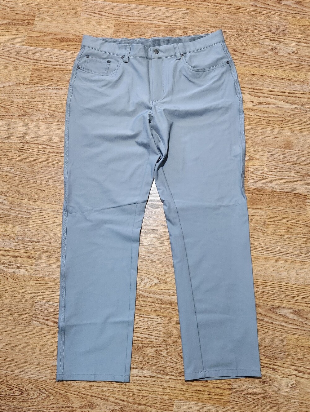 Greg Norman Golf Pants Men's 36x30 Gray Performance Casual Stretch Shark Logo